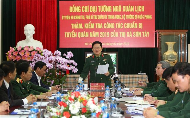 Đại tướng Ngô Xuân Lịch thăm và kiểm tra công tác tuyển quân năm 2019 của thị xã Sơn Tây