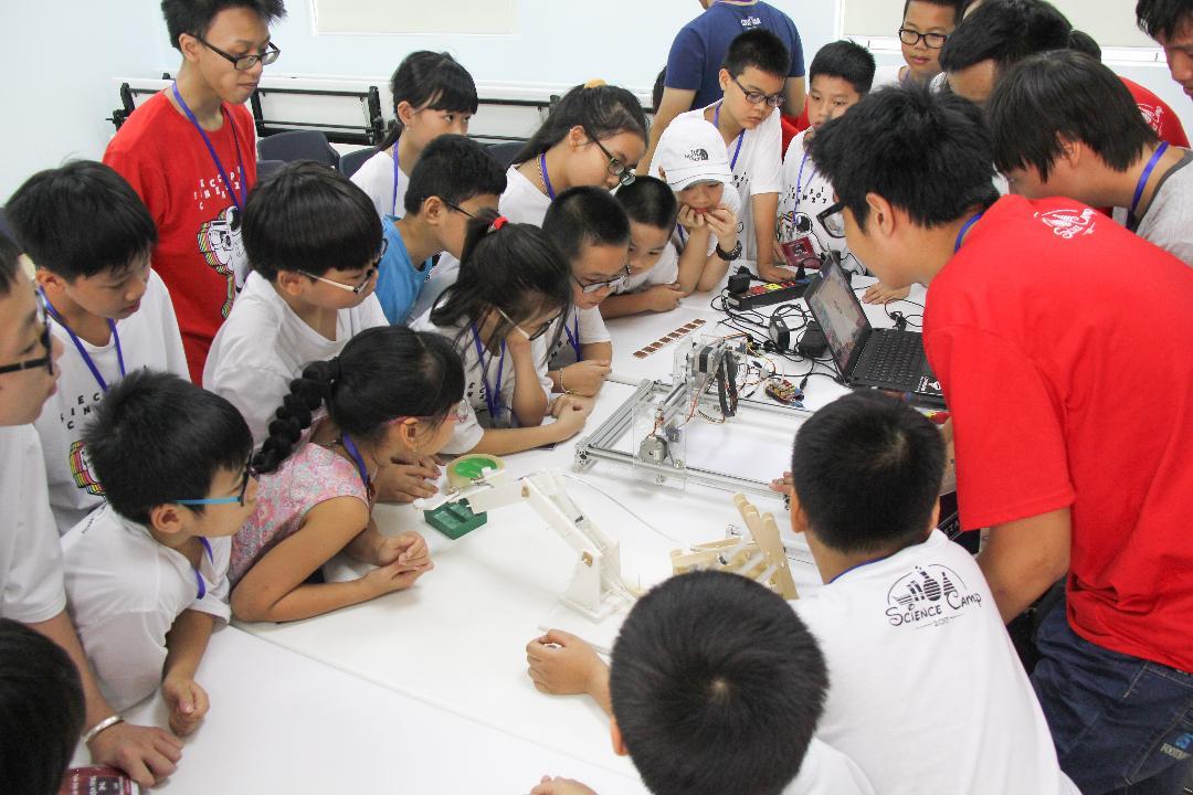 Ứng dụng khoa học công nghệ để nâng cao chất lượng giáo dục