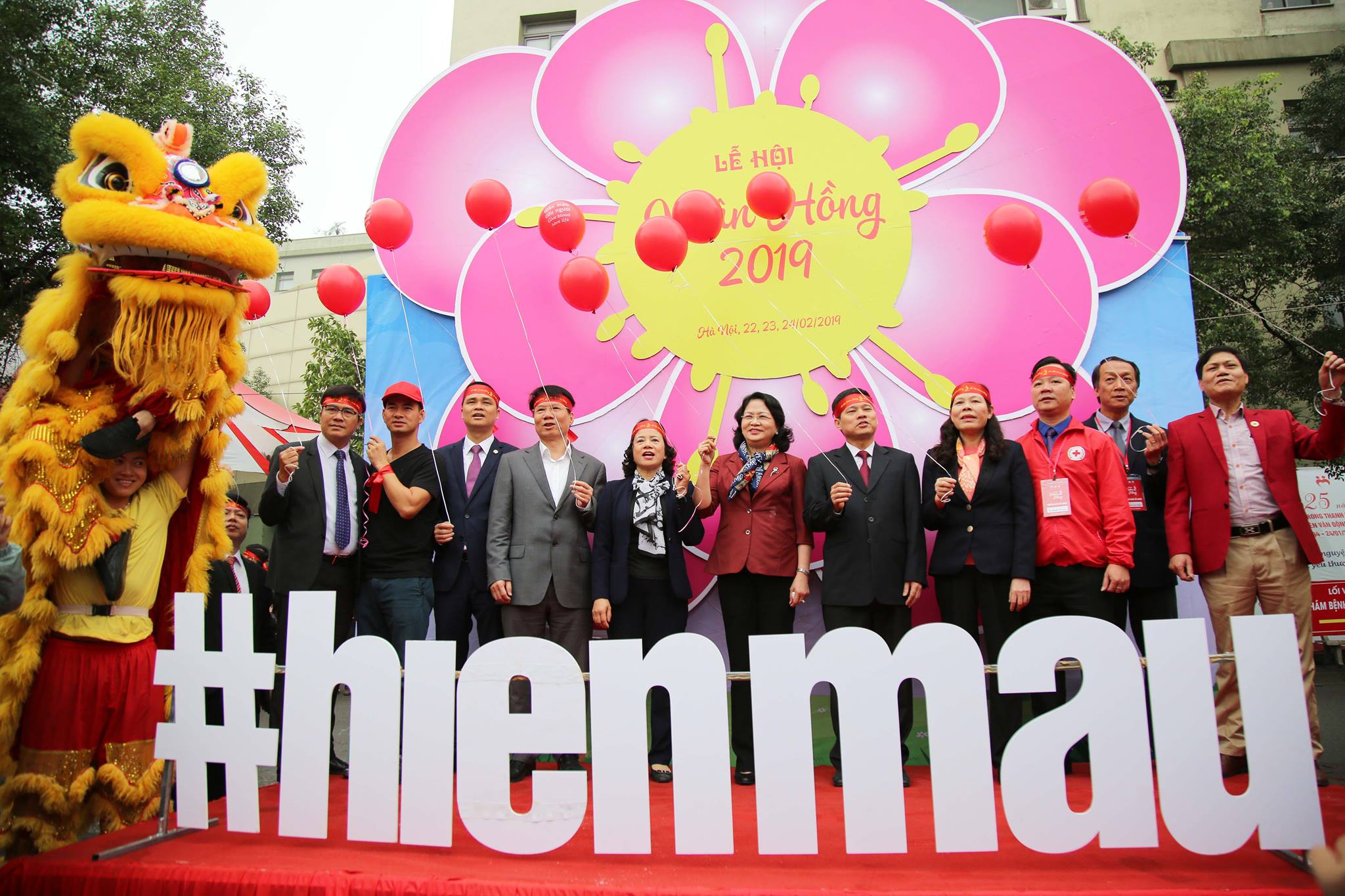 Những người hiến máu đặc biệt tại Lễ hội Xuân hồng 2019