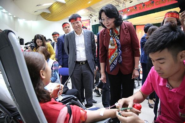 HIẾN MÁU, NGHĨA CỬ CAO ĐẸP CỦA CON NGƯỜI