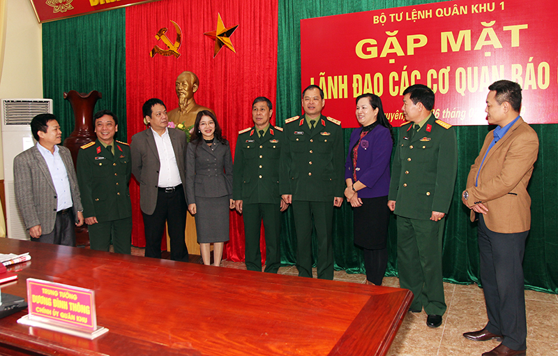 Quân khu 1 phối hợp chặt chẽ với các cơ quan báo chí để nâng cao hiệu quả tuyên truyền