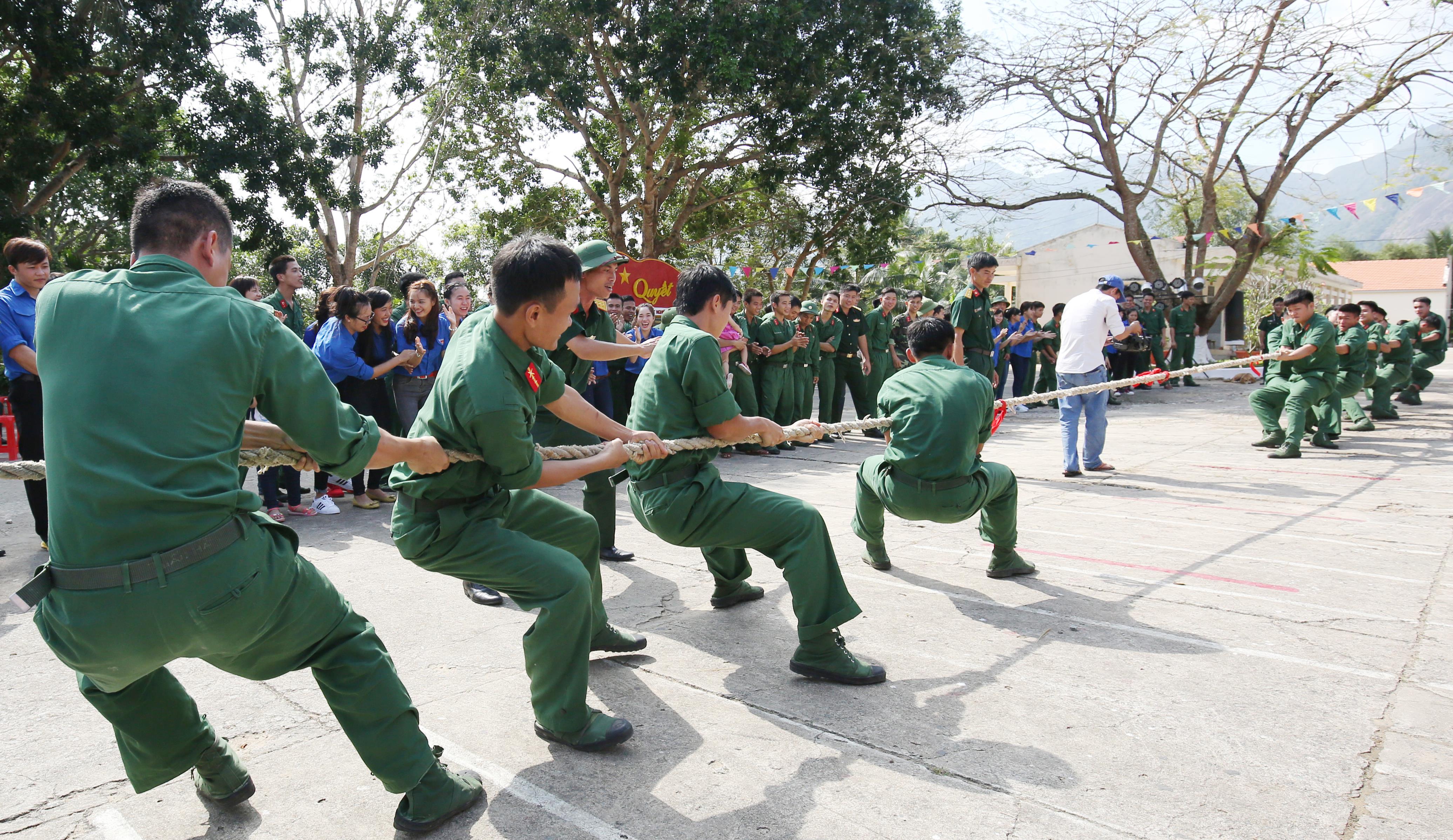 Vui-khỏe-đẹp như lính trẻ ở Côn Đảo