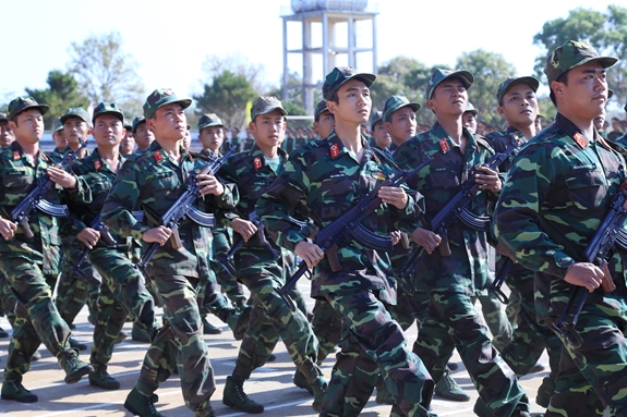 Toàn quân sôi nổi ra quân huấn luyện năm 2019