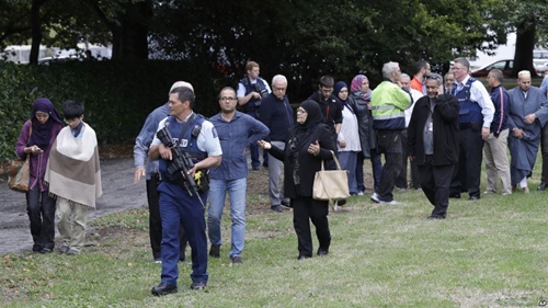 Tấn công khủng bố ở New Zealand, gần 100 người thương vong