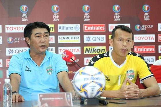 Sao thế Tấn Trường ?