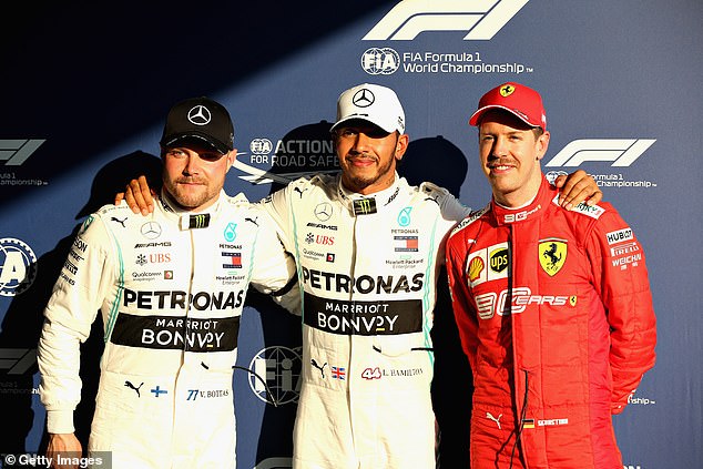 Lewis Hamilton lần thứ sáu liên tiếp giành pole tại Australian GP