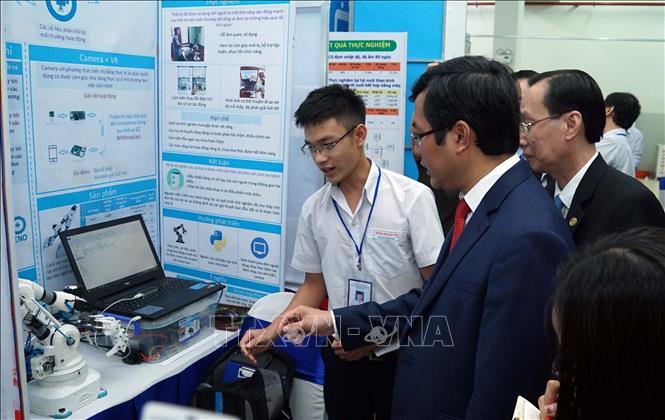 Hơn 400 học sinh tham gia cuộc thi khoa học kỹ thuật khu vực phía Nam

