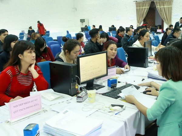 Bài 1: Muôn nẻo đường gian lận thuế