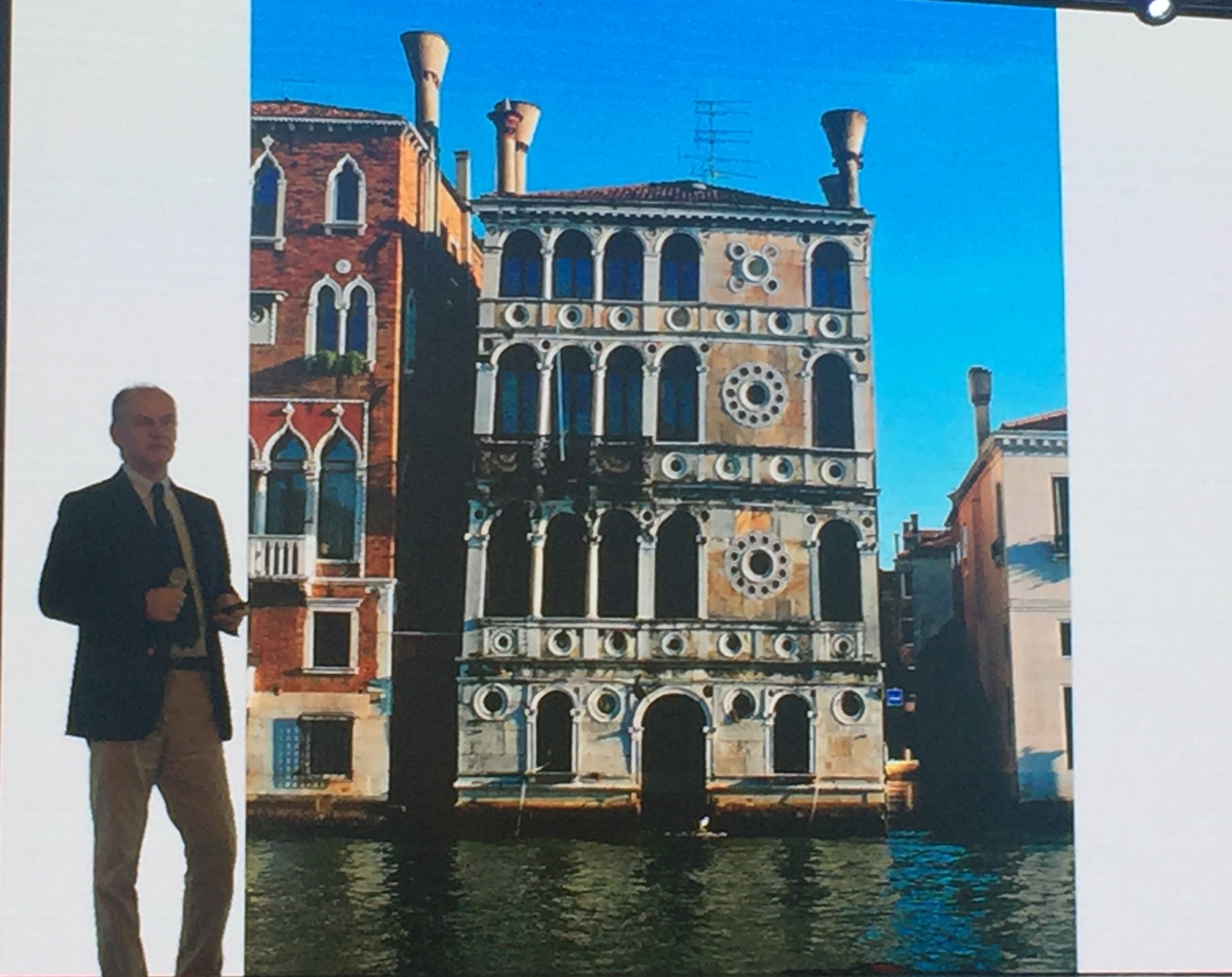 “Bảo tồn di sản đô thị - Chìa khóa phát triển bền vững”