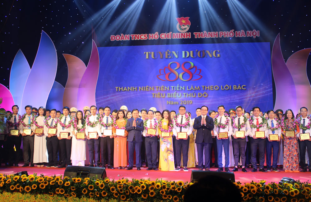 Tuyên dương 88 gương thanh niên tiên tiến làm theo lời Bác tiêu biểu Thủ đô năm 2019

