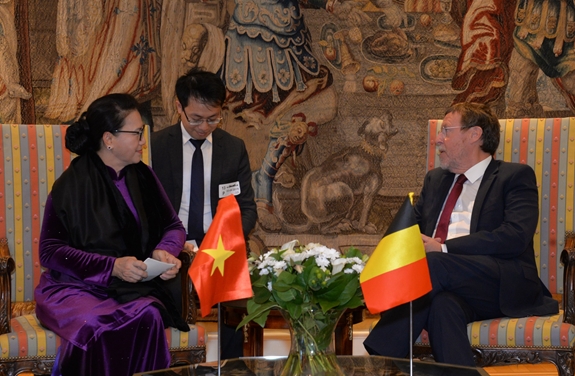 Chủ tịch Quốc hội Nguyễn Thị Kim Ngân hội kiến với Chủ tịch Hạ viện Vương quốc Bỉ