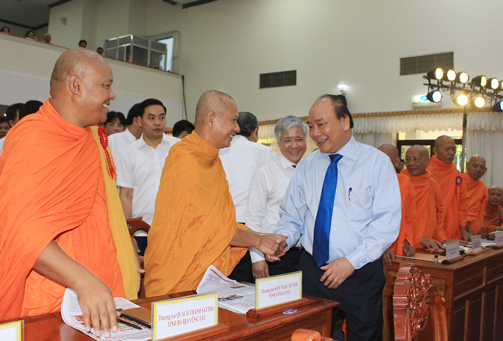 Thủ tướng Chính phủ Nguyễn Xuân Phúc dự cuộc họp mặt mừng Tết cổ truyền Chôl Chnăm Thmây năm 2019 của đồng bào Khmer

