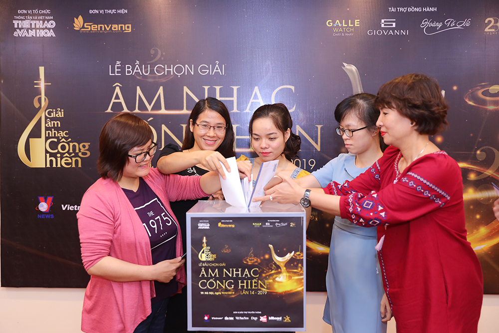 Gần 100 phóng viên hai miền Nam, Bắc bầu chọn giải Âm nhạc Cống hiến  