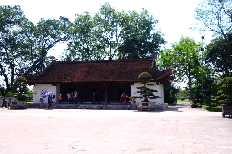 Hương Sen tháng Năm