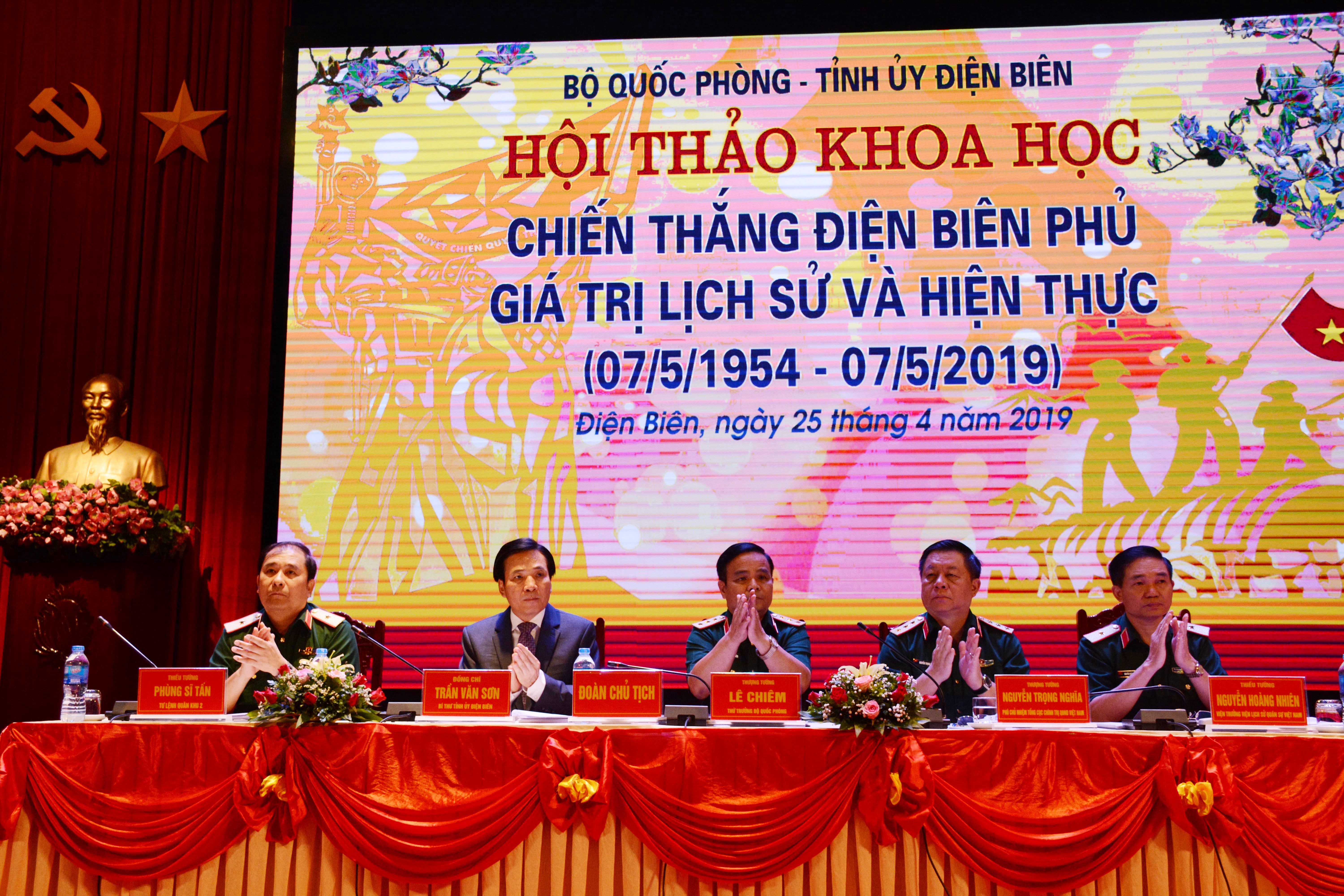 Khai mạc Hội thảo khoa học “Chiến thắng Điện Biên Phủ - giá trị lịch sử và hiện thực”