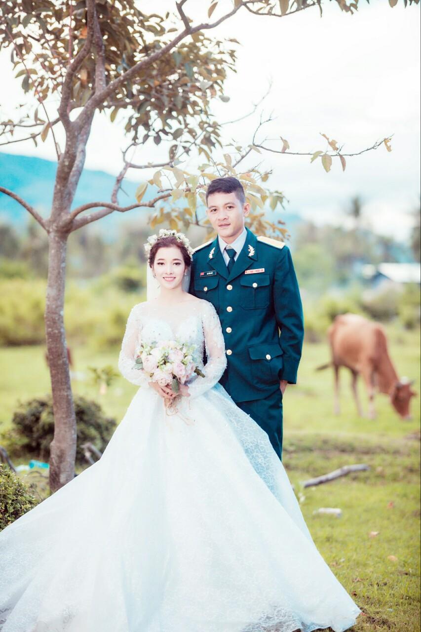 Bộ đội mà lấy giáo viên...