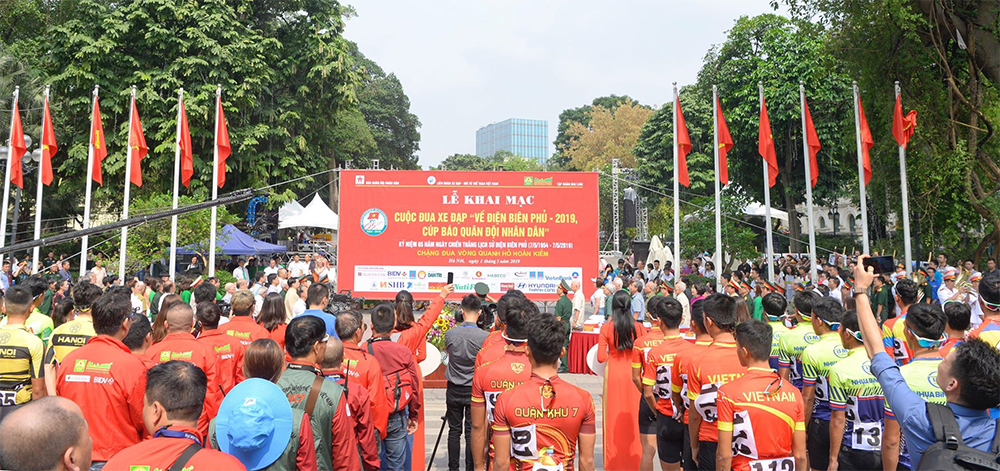 Khai mạc Cuộc đua xe đạp 