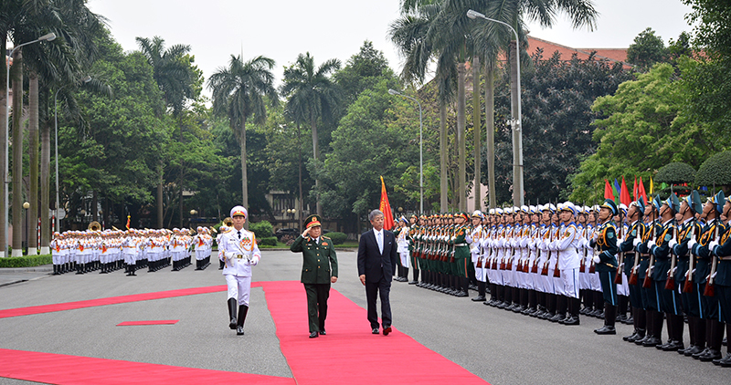 Bộ trưởng Quốc phòng Nhật Bản thăm chính thức Việt Nam

