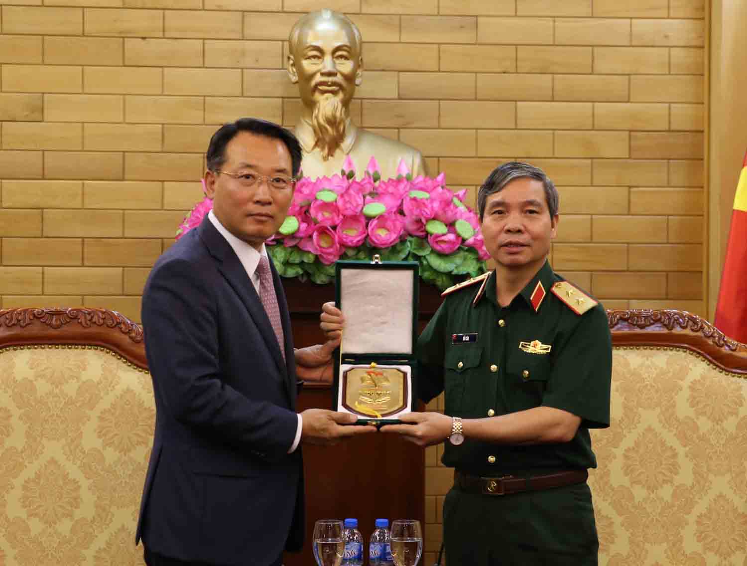 Lãnh đạo Tổng cục Chính trị tiếp Đoàn sĩ quan Quân đội Hàn Quốc