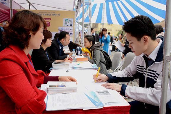 DỄ KHÓ CHUYỆN CHỌN NGHỀ

