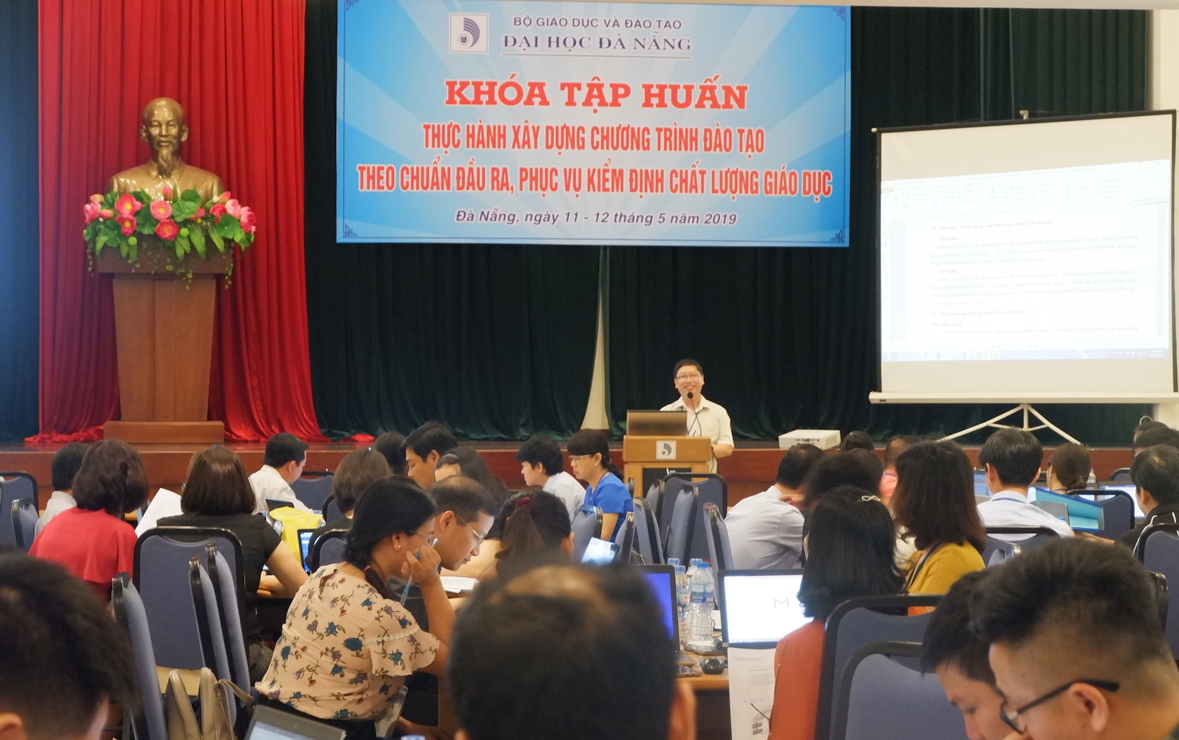 Xây dựng chương trình đào tạo theo chuẩn đầu ra