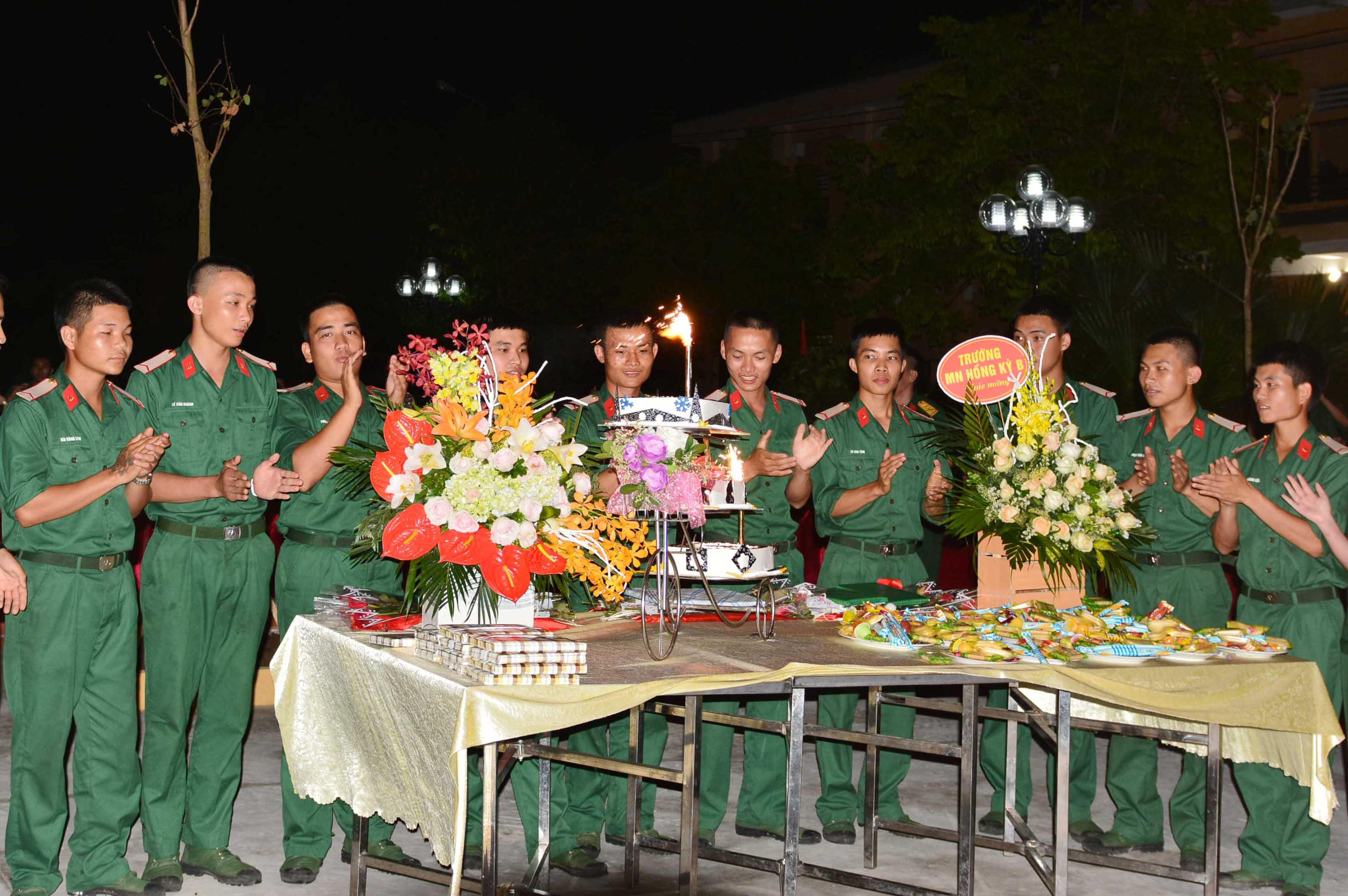 Sâu lắng điệu nhạc trên mặt cỏ