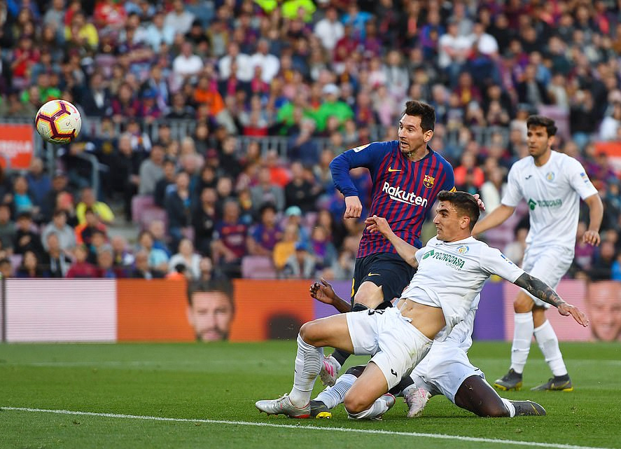 Vòng 37 La Liga: Barca thắng Getafe, Real thất bại trước Sociedad