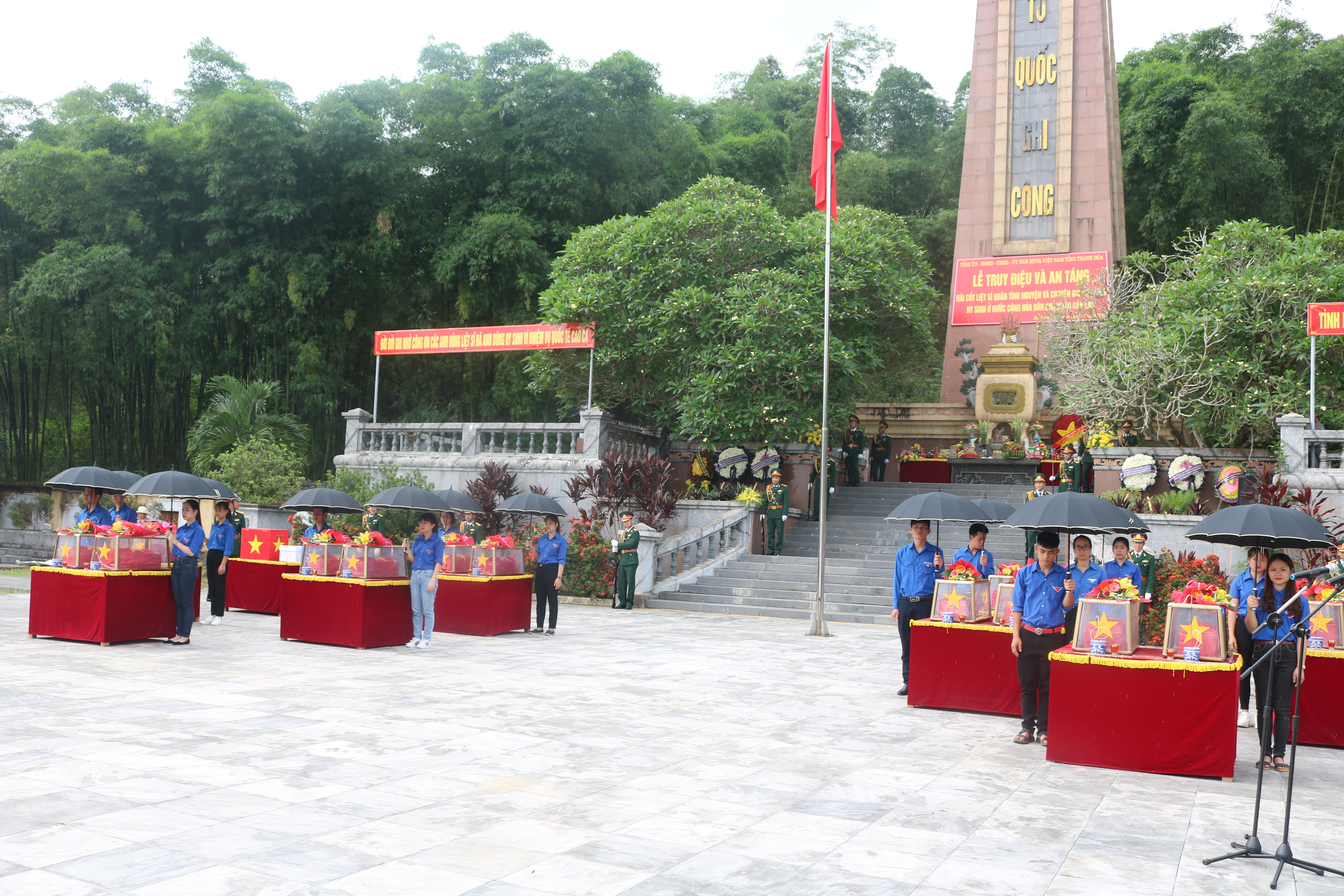 Thanh Hóa tổ chức truy điệu và an táng hài cốt 18 liệt sĩ hy sinh tại Lào

