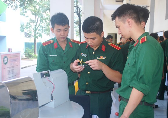 XUNG KÍCH CHIẾM LĨNH ĐỈNH CAO KHOA HỌC

