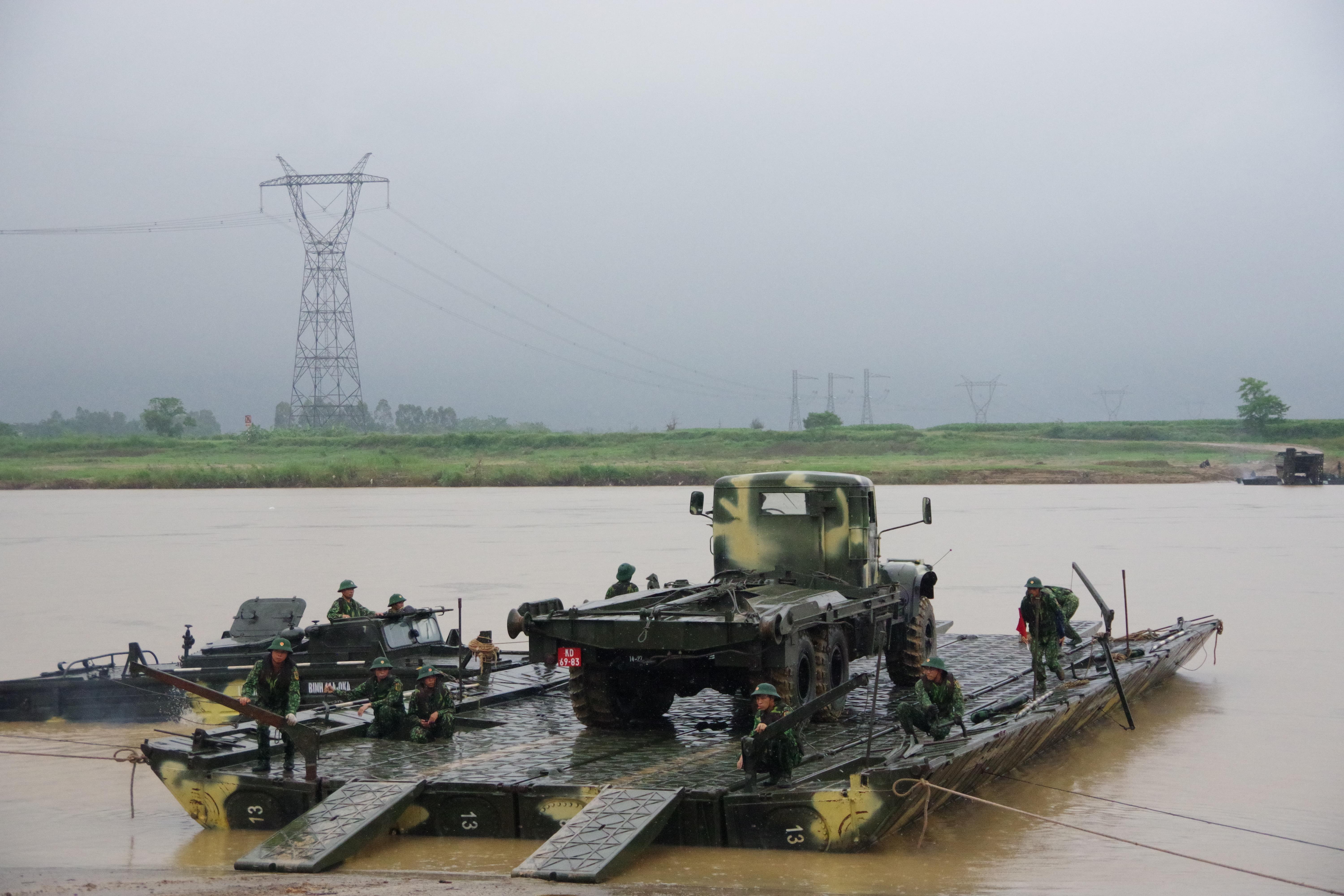 Lữ đoàn ở miền Tây xứ Nghệ