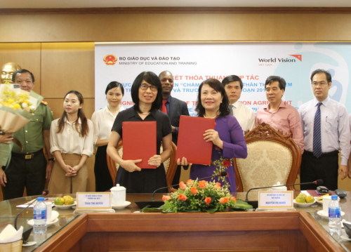 Phối hợp chấm dứt bạo lực trẻ em trong gia đình và trường học