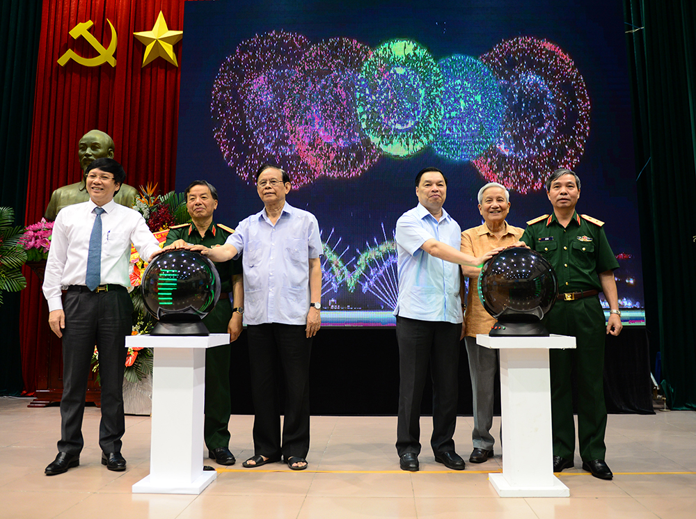 Công bố quyết định triển khai Đề án phát triển Báo Quân đội nhân dân theo mô hình cơ quan truyền thông đa phương tiện