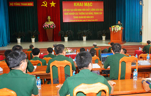 Khai mạc lớp đào tạo kiểm định viên chất lượng giáo dục nghề nghiệp