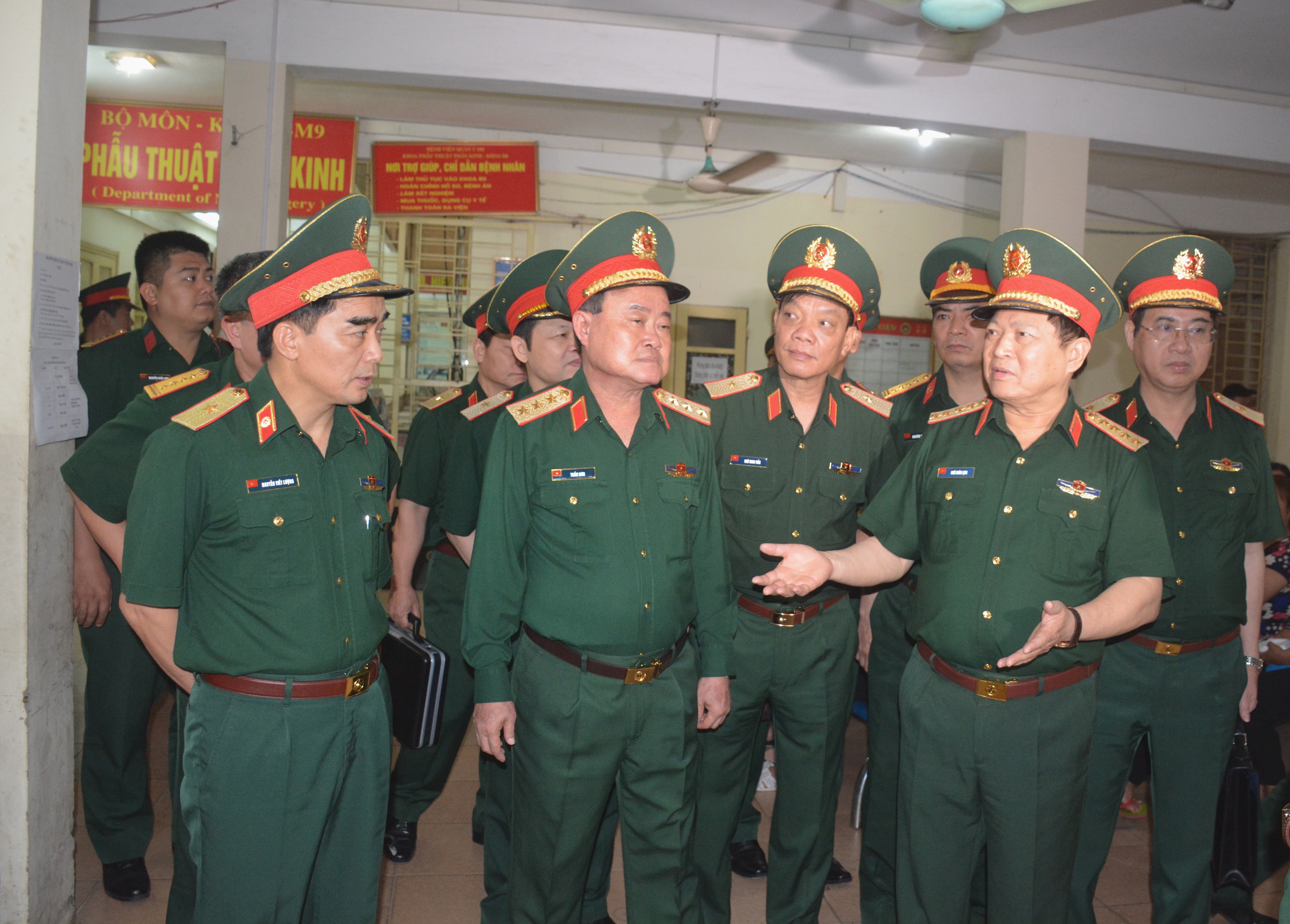 Đại tướng Ngô Xuân Lịch kiểm tra tiến độ xây dựng Bệnh viện Quân y 103 và làm việc với Học viện Quân y

