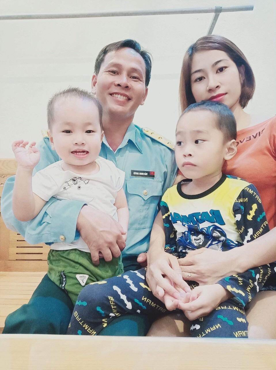 Vượt trên ngàn con sóng...