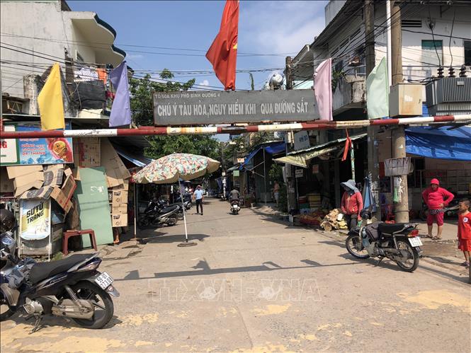 Điều tra vụ ba người trong một gia đình tử vong tại phòng trọ ở thị xã Dĩ An, Bình Dương