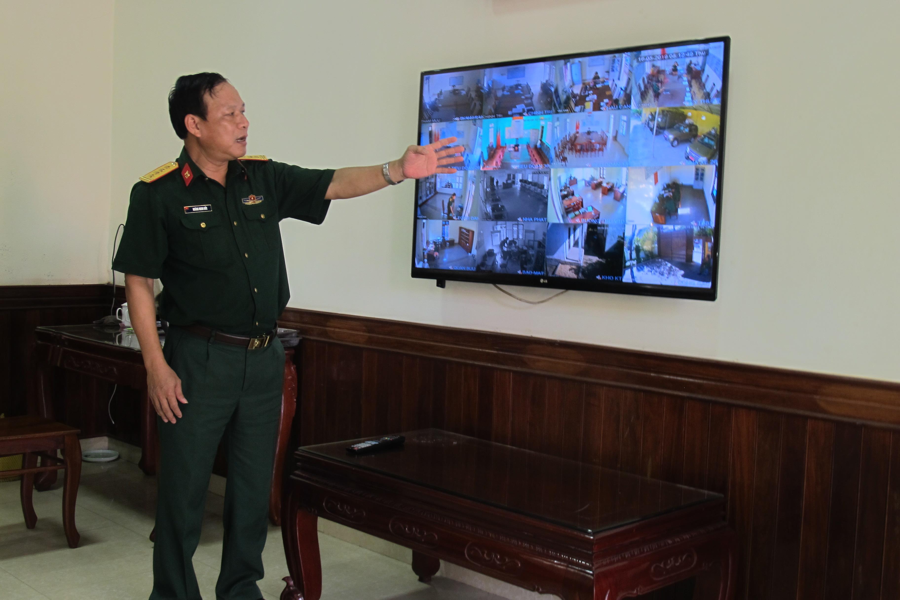 Ứng dụng công nghệ thông tin vào quản lý, chỉ huy, điều hành đơn vị

