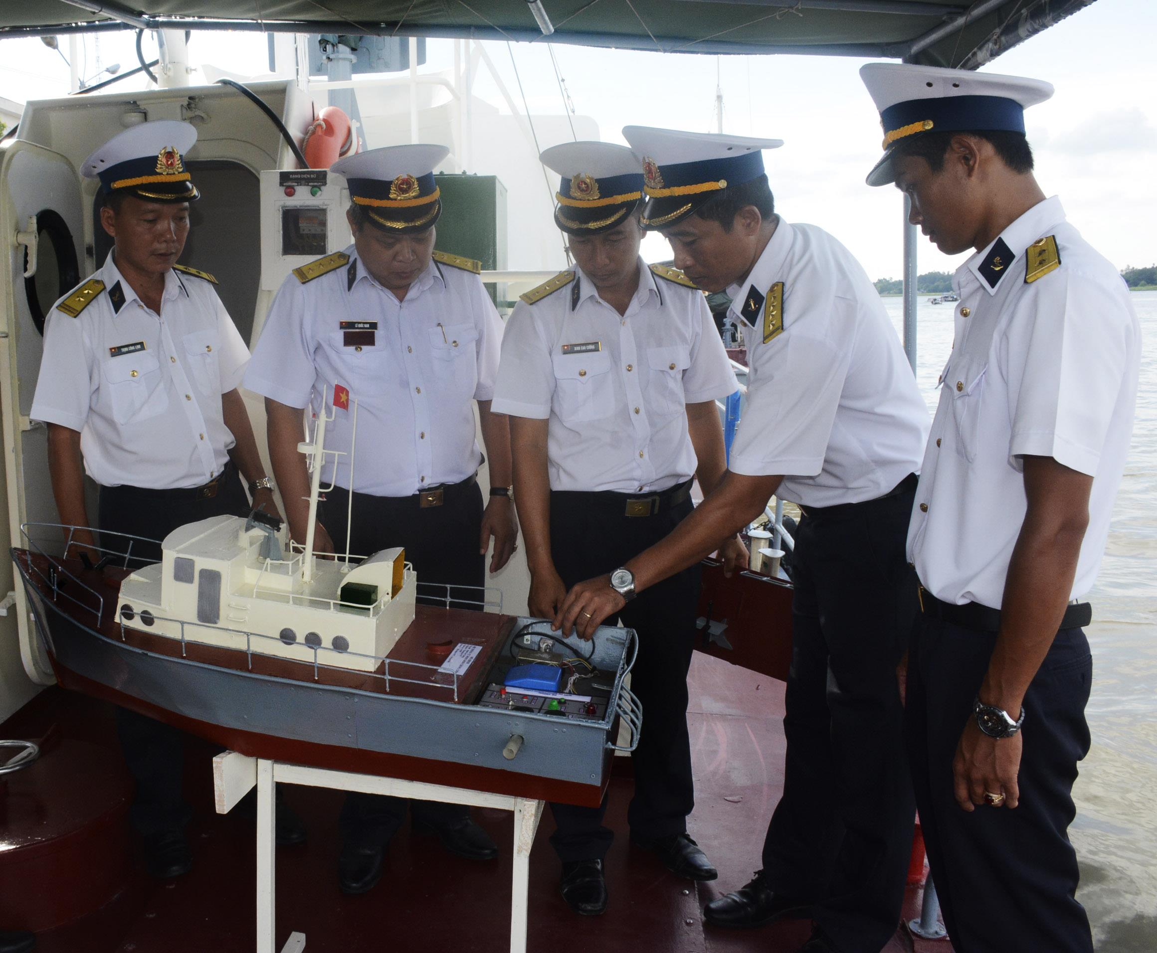 Phát huy sáng kiến cải tiến kỹ thuật, bảo đảm trang bị tàu thuyền

