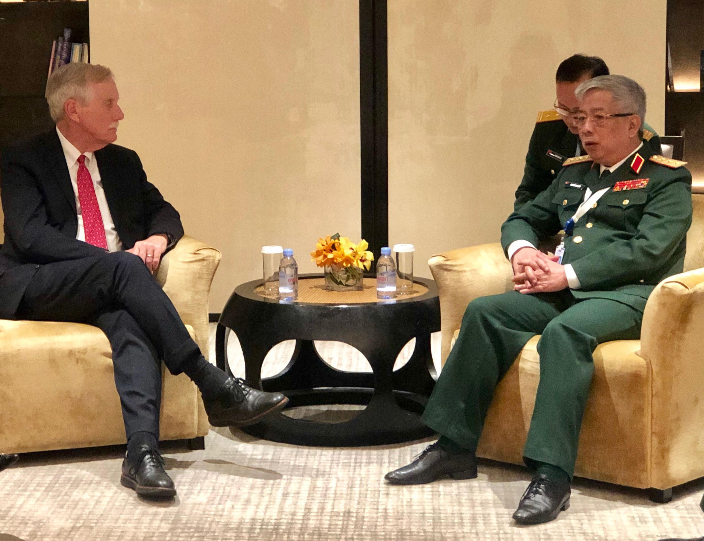 Thúc đẩy hợp tác quốc phòng giữa Việt Nam với các nước