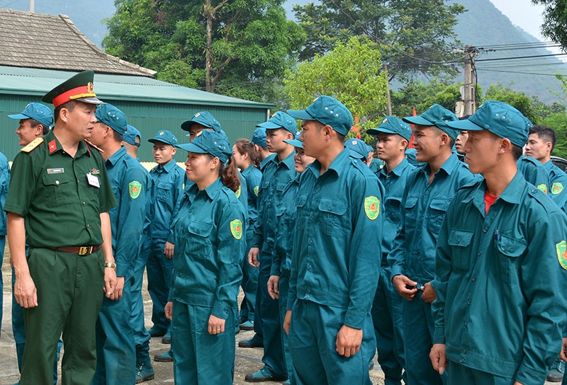 Quán triệt nhiệm vụ và kiểm công tác chuẩn bị trước khi hội thao.