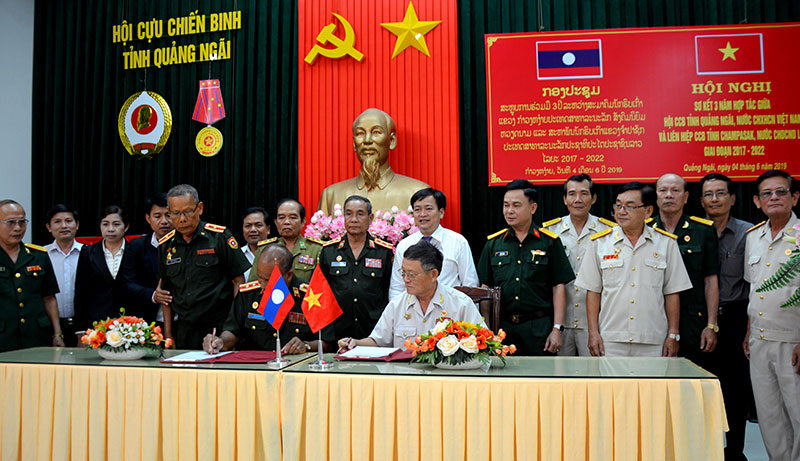 Đẩy mạnh hợp tác giữa Hội CCB tỉnh Quảng Ngãi và Liên hiệp CCB tỉnh Champasak-Lào

