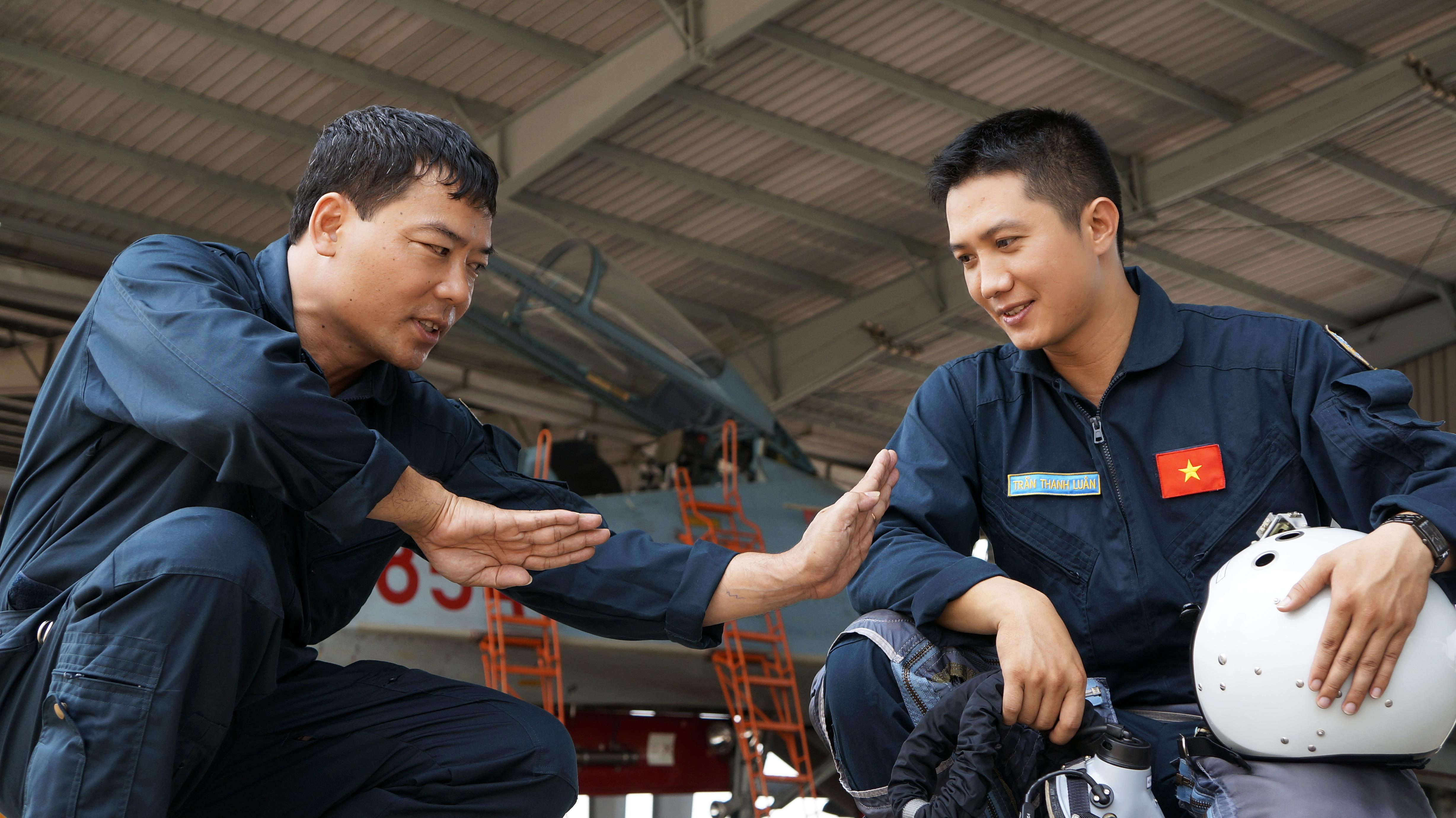 Bài 3: Tiếp bước cha anh, phi công trẻ với khát vọng chinh phục bầu trời (Tiếp theo và hết)



