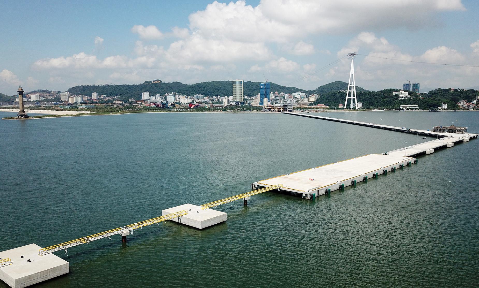 Cảng tàu khách quốc tế Hòn Gai