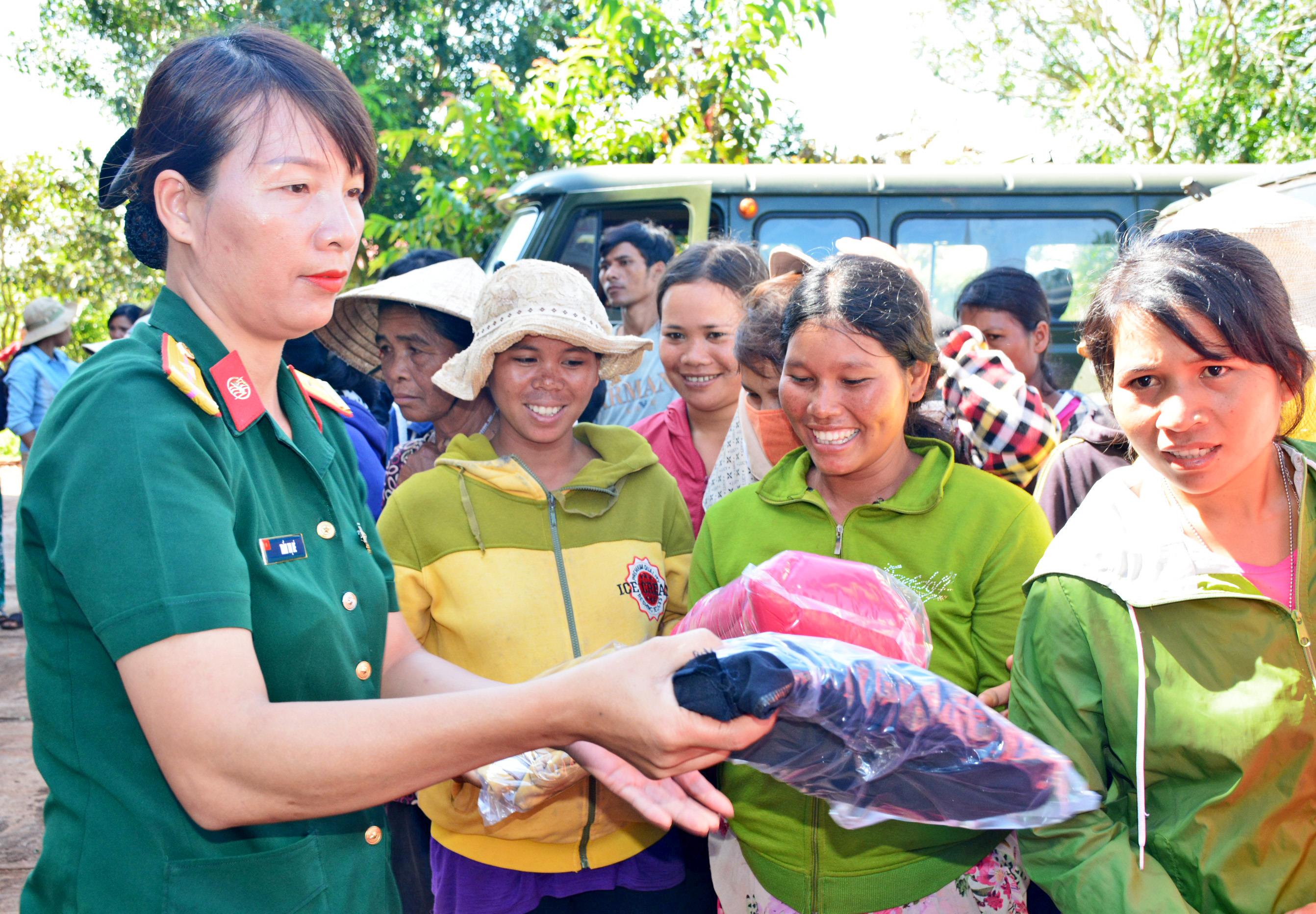 Học Bác để thêm lan tỏa hình ảnh Bộ đội Cụ Hồ