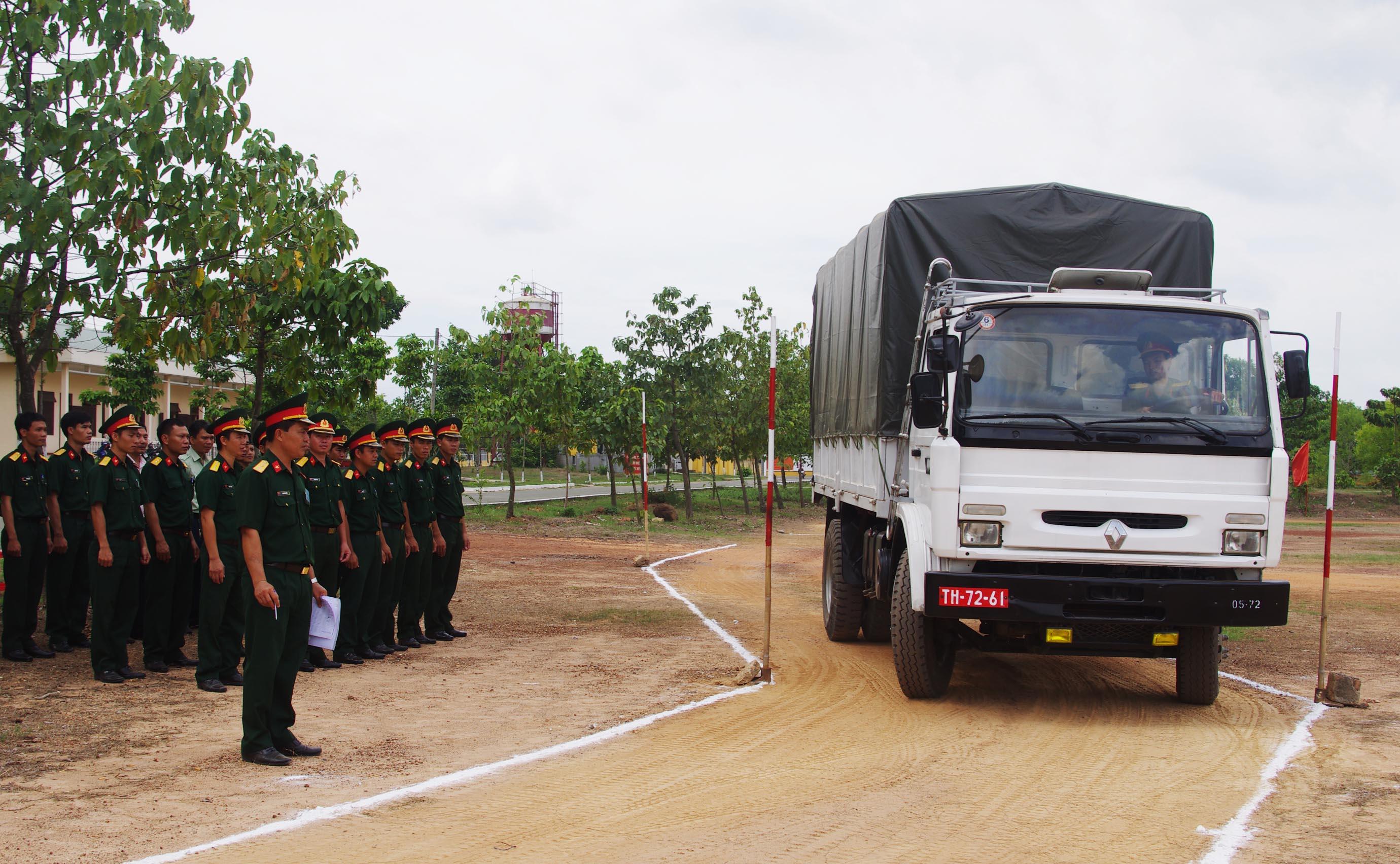 Nêu gương, làm mẫu ở Lữ đoàn 972