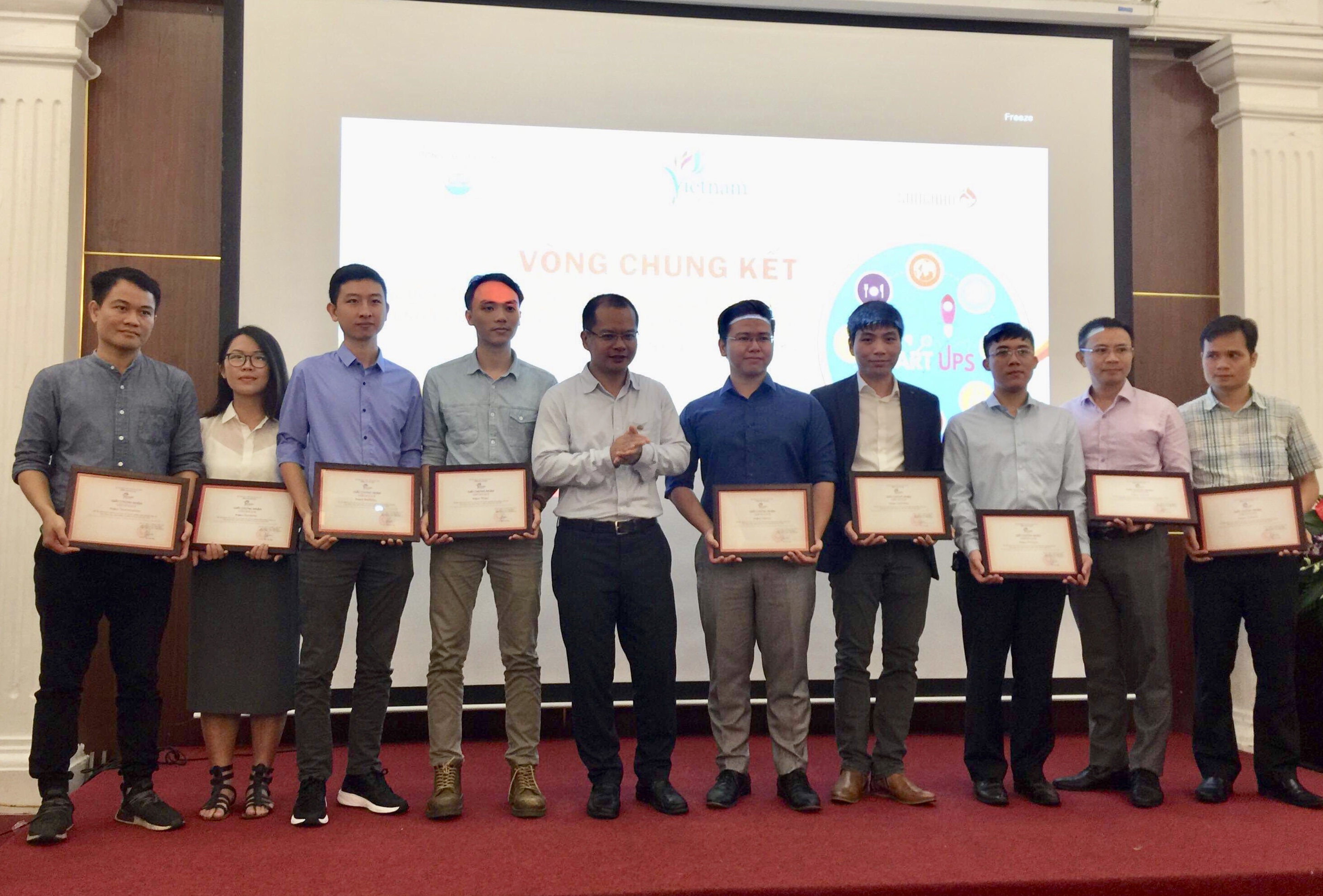 Trao giải ứng dụng công nghệ thông tin phát triển du lịch