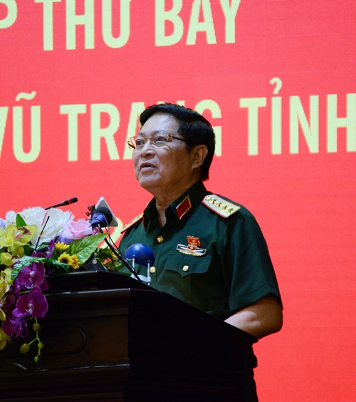 Đại tướng Ngô Xuân Lịch tiếp xúc cử tri lực lượng vũ trang nhân dân tỉnh Hà Nam