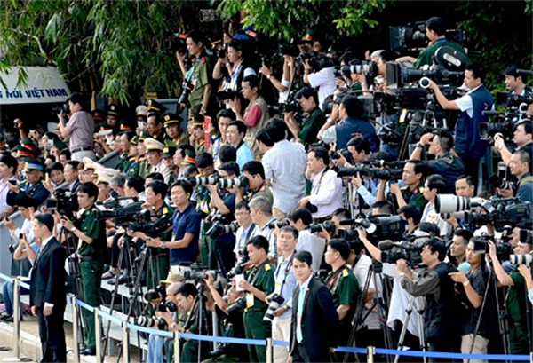 NHẮC NHỚ “MẮT SÁNG, LÒNG TRONG, BÚT SẮC”

