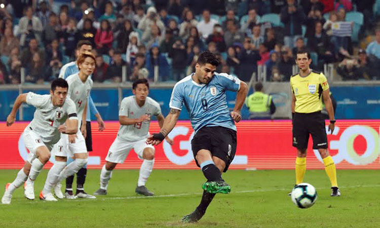 Đội tuyển Nhật Bản và đội tuyển Uruguay chia điểm sau màn rượt đuổi tỷ số hấp dẫn