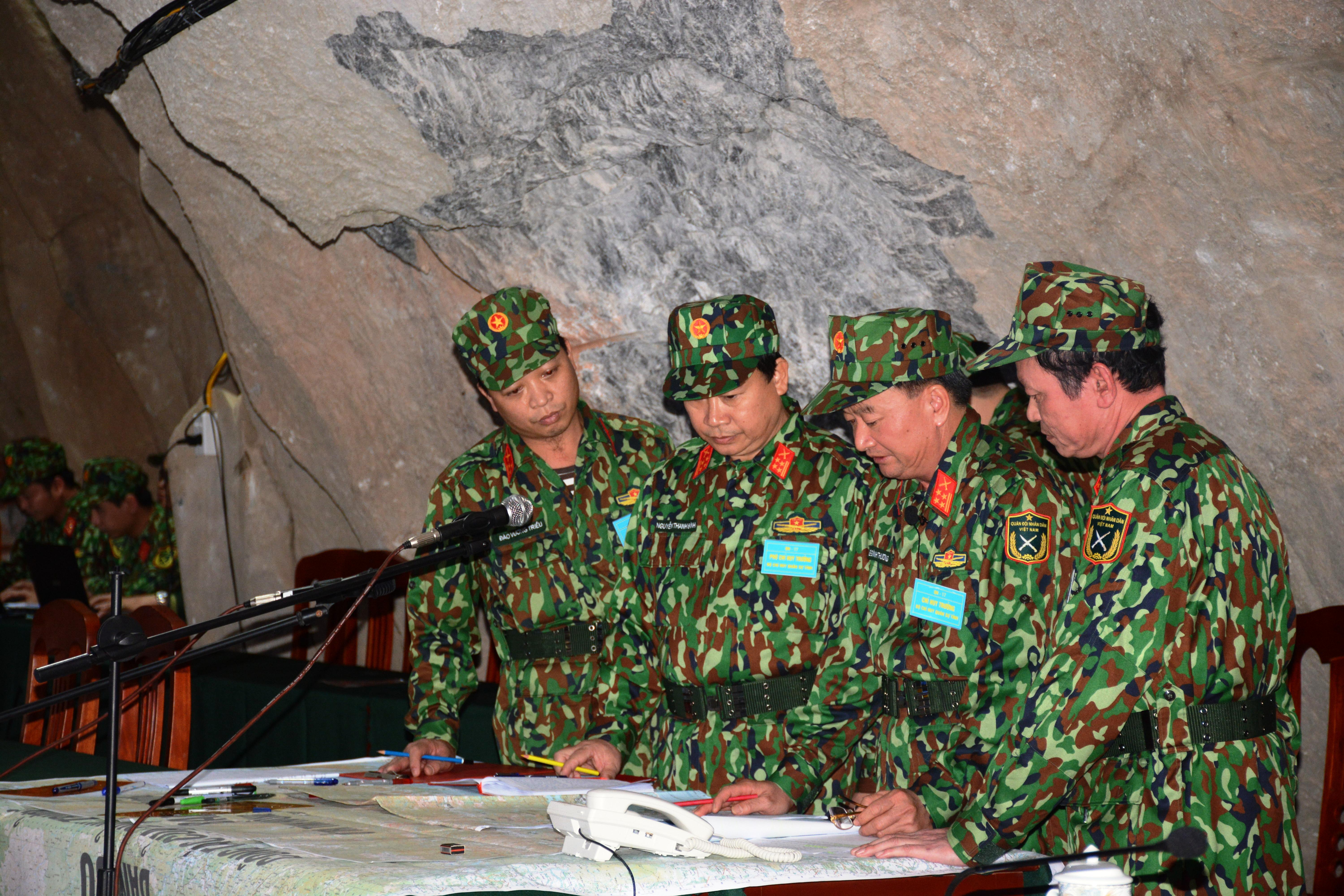 Bài 2: Không ngừng nâng cao sức mạnh tổng hợp

